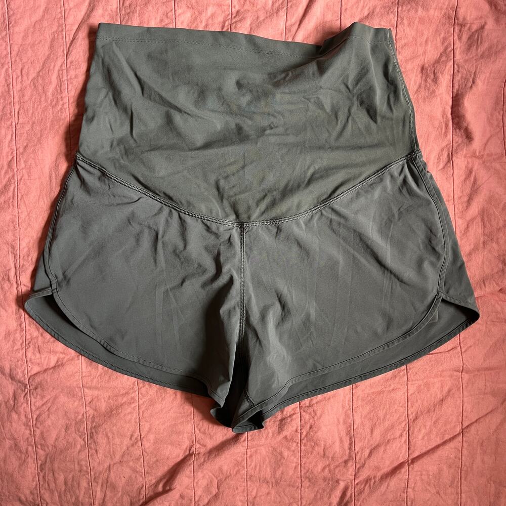 CRZ Yoga Maternity Run Shorts Gray Size 12